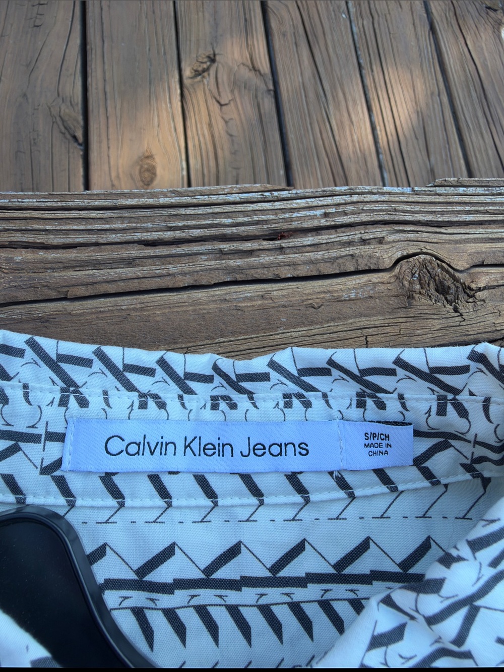 Calvin Klein button down - Picture 4 of 4